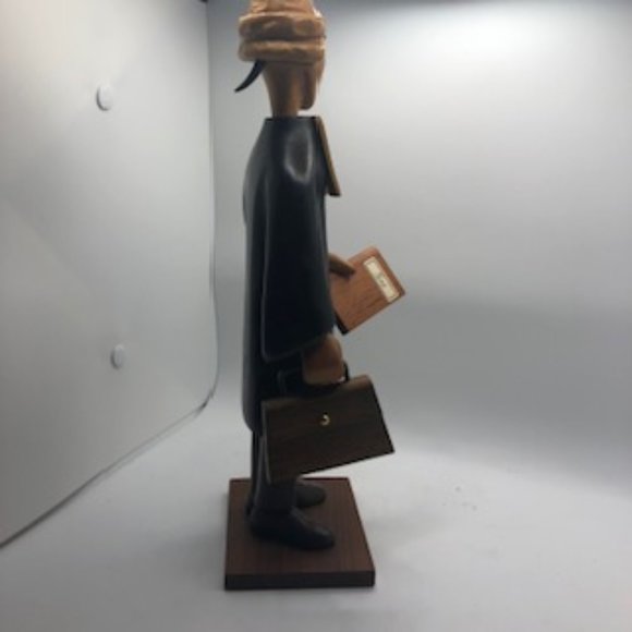 Vintage Britto Romer Hand Carved Wood Judge/ Lawyer Made in Italy - Picture 3 of 5